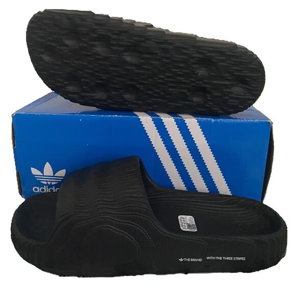 Adidas Adilette 22 onyx/Carbon slides - size 11 M / 12.5 W US / 44 EU - Picture 2 of 4